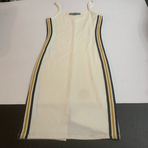 Cute striped dress - Picture 2 of 5